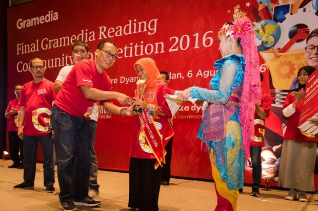 Pemenang Gramedia Reading Community Competition 2016 04 TBM Ar-Rasyid dari Aceh, sebagai Juara 3 dan Favorit GRCC 2016 Regional Sumatera